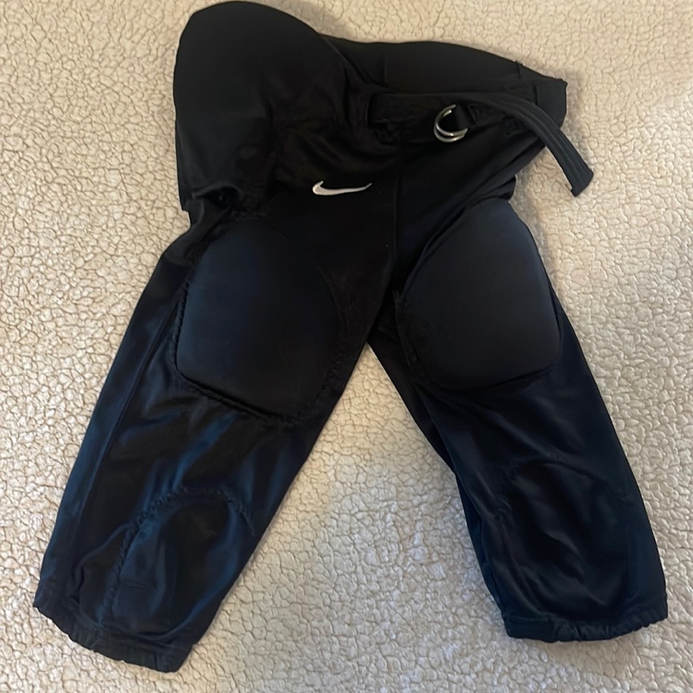 Nike Football Pants with built in pads Size XL